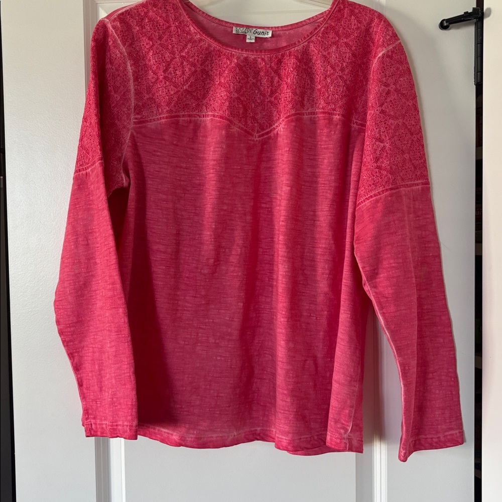 Gunit Pink Lace Long Sleeve Top EUC